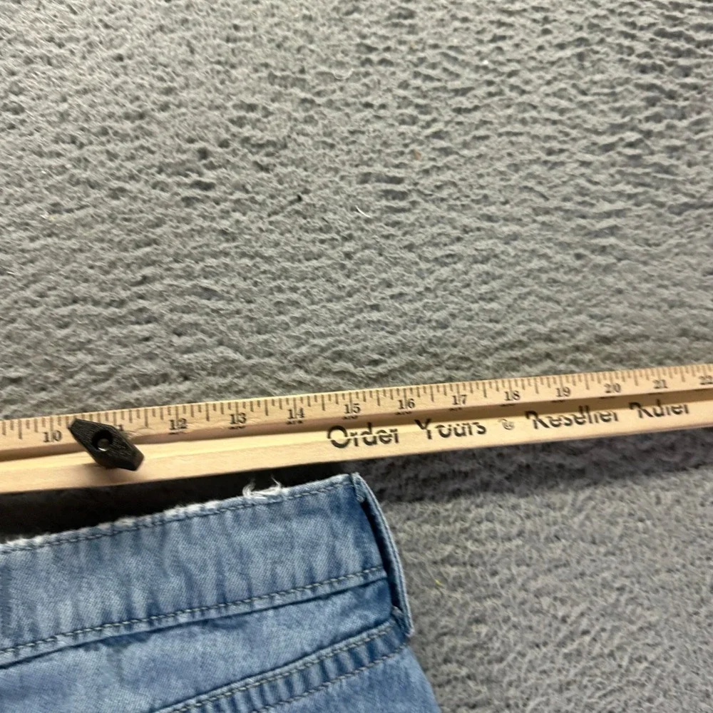 Hollister there discrepancy